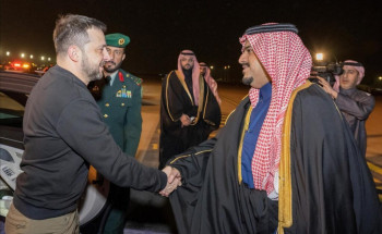 الرئيس الأوكراني يغادر الرياض وكان في وداعه نائب أمير المنطقة