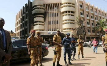 عشرات القتلى بهجوم على مسجد في بوركينا فاسو