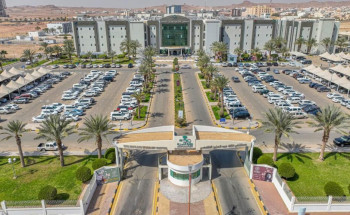 تدخل جراحي ينقذ خمسيني من فقدان الرؤية بتخصصي الجوف