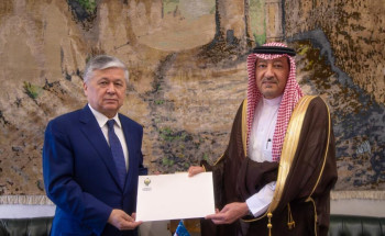 ولي العهد يتلقى رسالة خطية من رئيس جمهورية أوزبكستان