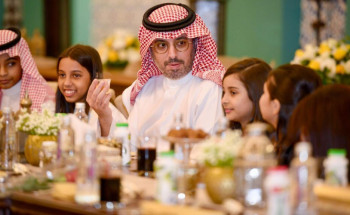 محافظ جدة يُشارك أبناء شهداء الواجب حفل الإفطار