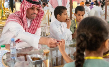 محافظ جدة يشارك 1500 من الأيتام حفل الإفطار الرمضاني