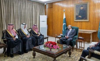 رئيس باكستان يستقبل وزير الخارجية ووفد المملكة رفيع المستوى