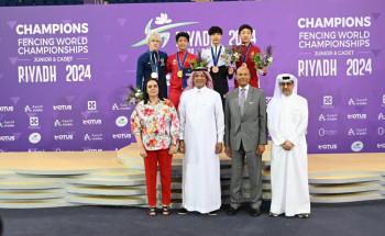 الصين وامريكا يسيطران على ذهب عالمية المبارزة