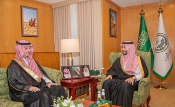 نائب أمير منطقة الجوف يطلع على سير العمل بالجامعة