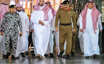 أمير المدينة المنورة يقف ميدانياً على منظومة العمل في رحاب المسجد النبوي ليلة 27 من شهر رمضان المبارك