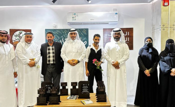 بالورود ومشاعر الفرح والإنجاز ودروع الشكر والامتنان.. صالون أثر الادبي يختم فعاليات النسخة الثالثة