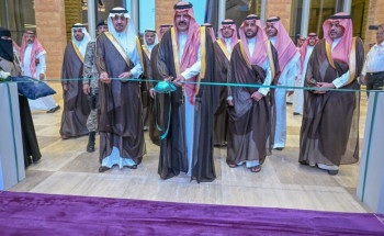 أمير منطقة حائل يدشّن حزمة من المشاريع الجديدة في جامعة حائل