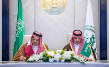 وزير الداخلية ونائب رئيس الوزراء القطري يرأسان الاجتماع الثاني للجنة الأمنية والعسكرية