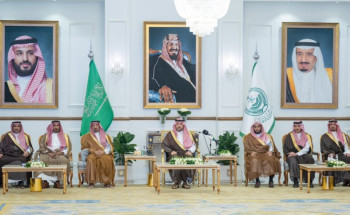 أمير الحدود الشمالية يدشن في جلسته الأسبوعية مشروعات تنموية وخدمية بقيمة مالية بلغت 308 ملايين ريال