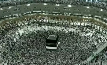 المسجد الحرام يشهد كثافة من الحجاج لأداء طواف الوداع