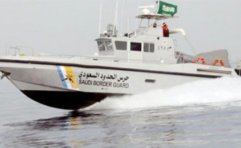 حرس الحدود بمكة ينقذ 5 مواطنين تعطل قاربهم في البحر