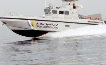 المدينة المنورة.. حرس الحدود ينقذ مواطنًا تعطّل قاربه في عرض البحر بينبع