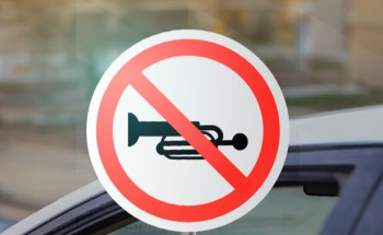 هيئة الطرق: لا تستخدم منبه المركبة قرب أماكن تتطلب الهدوء