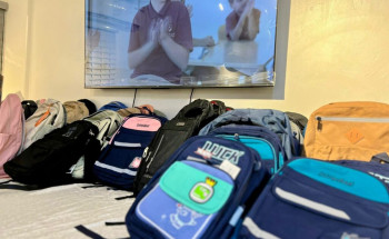 جمعية البر بالمدينة توزّع الحقيبة المدرسية على أبنائها الطلاب والطالبات