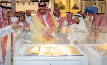 الأمير سعود بن خالد بن فيصل يزور معرض المدينة المنورة للكتاب