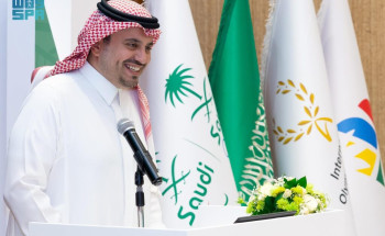 الأمير فهد بن جلوي يكرم المشاركين في برنامج القيادة الأولمبية