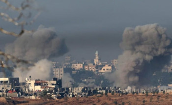 استشهاد 14 فلسطينيًا جراء قصف للاحتلال على وسط وجنوب غزة