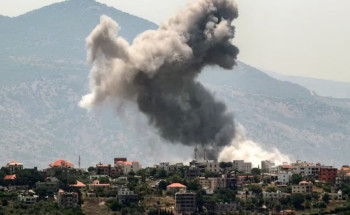 غارات إسرائيلية تقتل 9 في لبنان بينهم 5 من “حزب الله”.. والرد استهداف مواقع للاحتلال