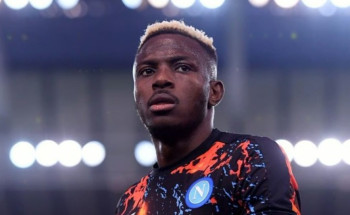 الأهلي يواصل مساعيه لضم “فيكتور أوسيمين”.. بعد الاتفاق مع نابولي