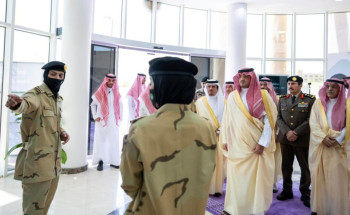 الأمير عبدالعزيز بن سعود يلتقي مدير عام مكافحة المخدرات وعددًا من قيادات المكافحة في منطقة الرياض