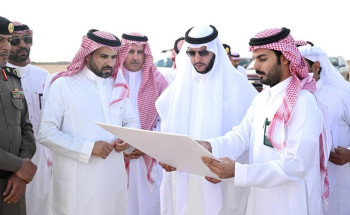 الأمير سعود بن نهار يقف على مشروع جادة الإبل بالطائف