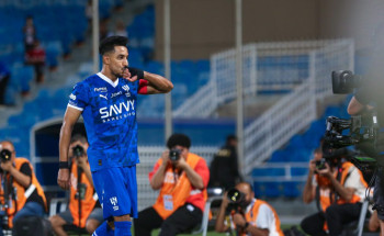 بثلاثية نظيفة.. الهلال يتغلب على الرياض