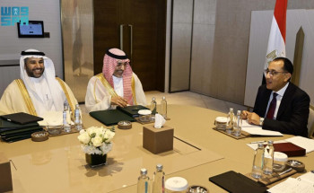 رئيس الوزراء المصري يستقبل وزير المالية