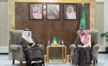 أمير الحدود الشمالية يبحث مع وزير النقل مشاريع وخدمات منظومة النقل والخدمات اللوجستية بالمنطقة