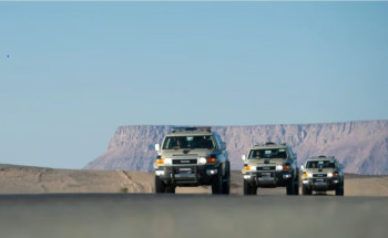 “دوريات المجاهدين” بجدة تقبض على مقيمَيْن لترويجهما مادتَي الحشيش والإمفيتامين المخدرتين