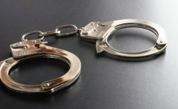 القبض على مقيم أفغاني ومواطن بعد تورطهما في ترويج “شبو” و”حشيش” بالشرقية وجدة