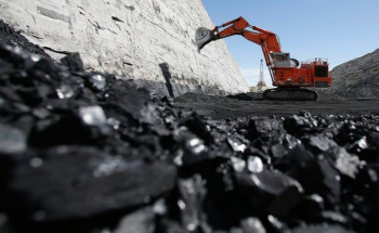 مقتل 19 على الأقل في انفجار بمنجم فحم في إيران