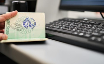 وزارة الداخلية تطلق ختمًا خاصًا بمعرض الصقور والصيد السعودي الدولي 2024