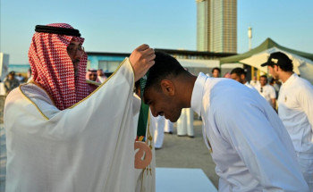 الأمير سعود بن جلوي يتوّج الفائزين في مسابقة التجديف الساحلي