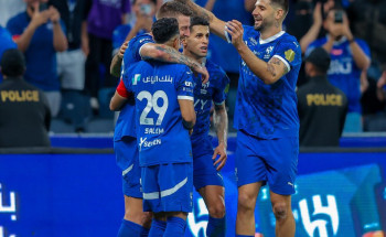 الهلال يواصل قبضته على صدارة الدورى السعودى بهدفين ضد التعاون