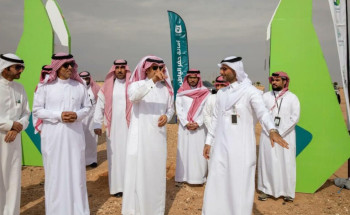محافظ حفر الباطن يدشّن غابة الغاف ضمن مبادرة حفرالباطن أخضر