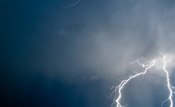 الباحة تشهد أمطارًا مصحوبة بعواصف رعدية على محافظات عدة