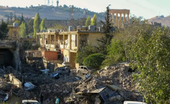 مقتل 19 شخصًا في غارات إسرائيلية عنيفة استهدفت موقعين بمدينة بعلبك