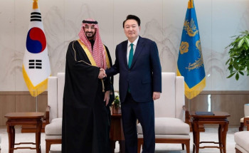 بتوجيه من القيادة.. سمو وزير الحرس الوطني يلتقي رئيس جمهورية كوريا