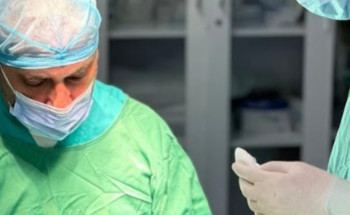 “ابتسم” تعيد لطفلة كفيفة ابتسامتها بعد تقديم 12 خدمة علاجية لها