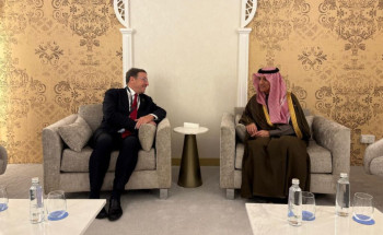 وزير الدولة للشؤون الخارجية يلتقي وكيل الأمين العام للأمم المتحدة والمدير التنفيذي لبرنامج الأمم المتحدة الإنمائي