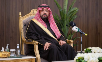 أمير الحدود الشمالية يستقبل أهالي رفحاء ويدشّن مشروعات تنموية وصحية