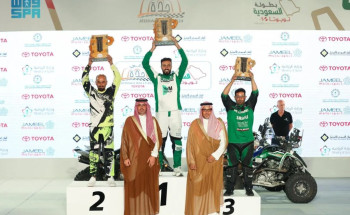 الأمير سعود بن جلوي يتوج الفائزين بسباق رالي جدة تويوتا 2024م