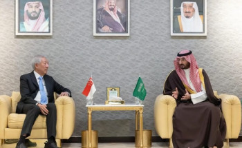 وزير الحرس الوطني يستقبل كبير الوزراء والوزير المنسق للأمن القومي السنغافوري