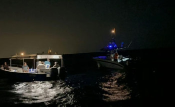 حرس الحدود ينقذ 5 مواطنين بعد جنوح واسطتهم البحرية بجدة