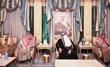 ولي عهد مملكة البحرين يقدم واجب العزاء في وفاة الأمير محمد بن فهد بن عبدالعزيز