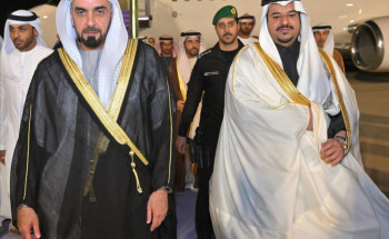 نائب رئيس مجلس الوزراء وزير الداخلية بدولة الإمارات يصل الرياض وفي مقدمة مستقبليه نائب أمير المنطقة