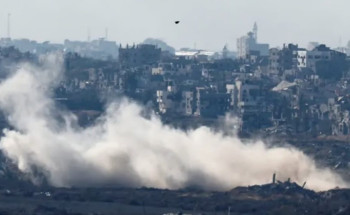 قبل تنفيذ وقف إطلاق النار.. إسرائيل تكثف غاراتها على غزة