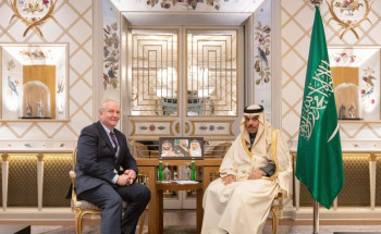 وزير الخارجية يلتقي في ميونخ عضو مجلس الشيوخ الأمريكي السيناتور فان هولين ويناقشان التطورات الإقليمية والدولية