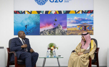 سمو وزير الخارجية يلتقي وزير خارجية المملكة المتحدة